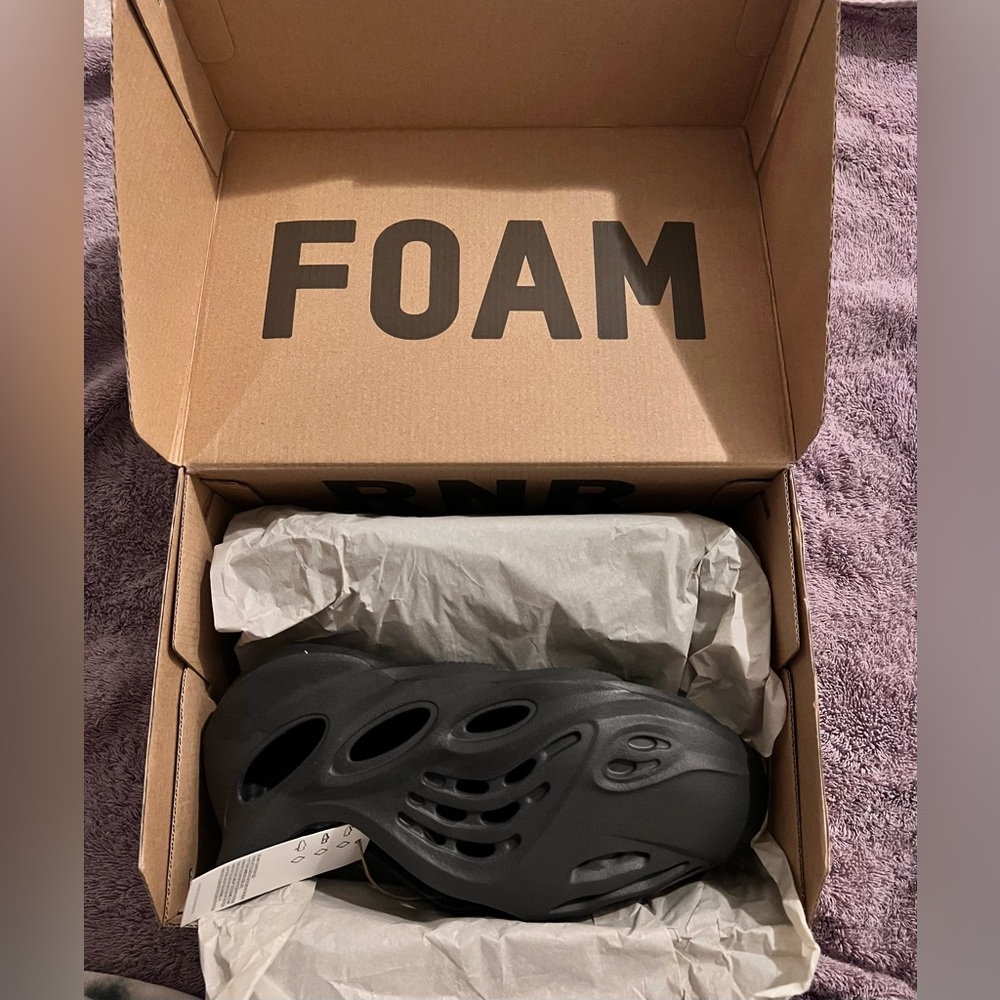 BRAND NEW Adidas YEEZY Foam Runners